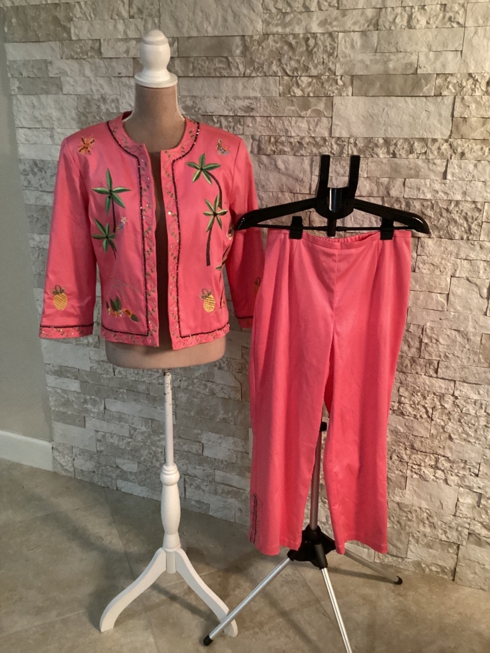 Vintage Nancy Bolen City Girl tropical-themed blazer jacket and pants
